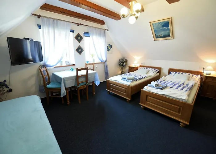 V Chaloupce Penzion Rychnov nad Kneznou